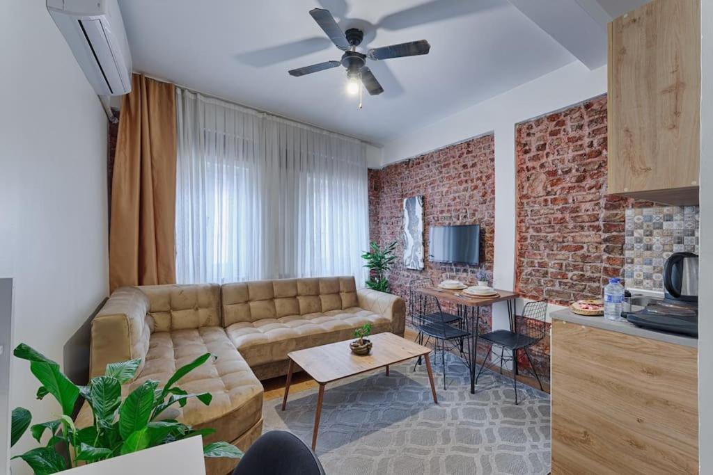 Nilgun By Azad Homes Apartment